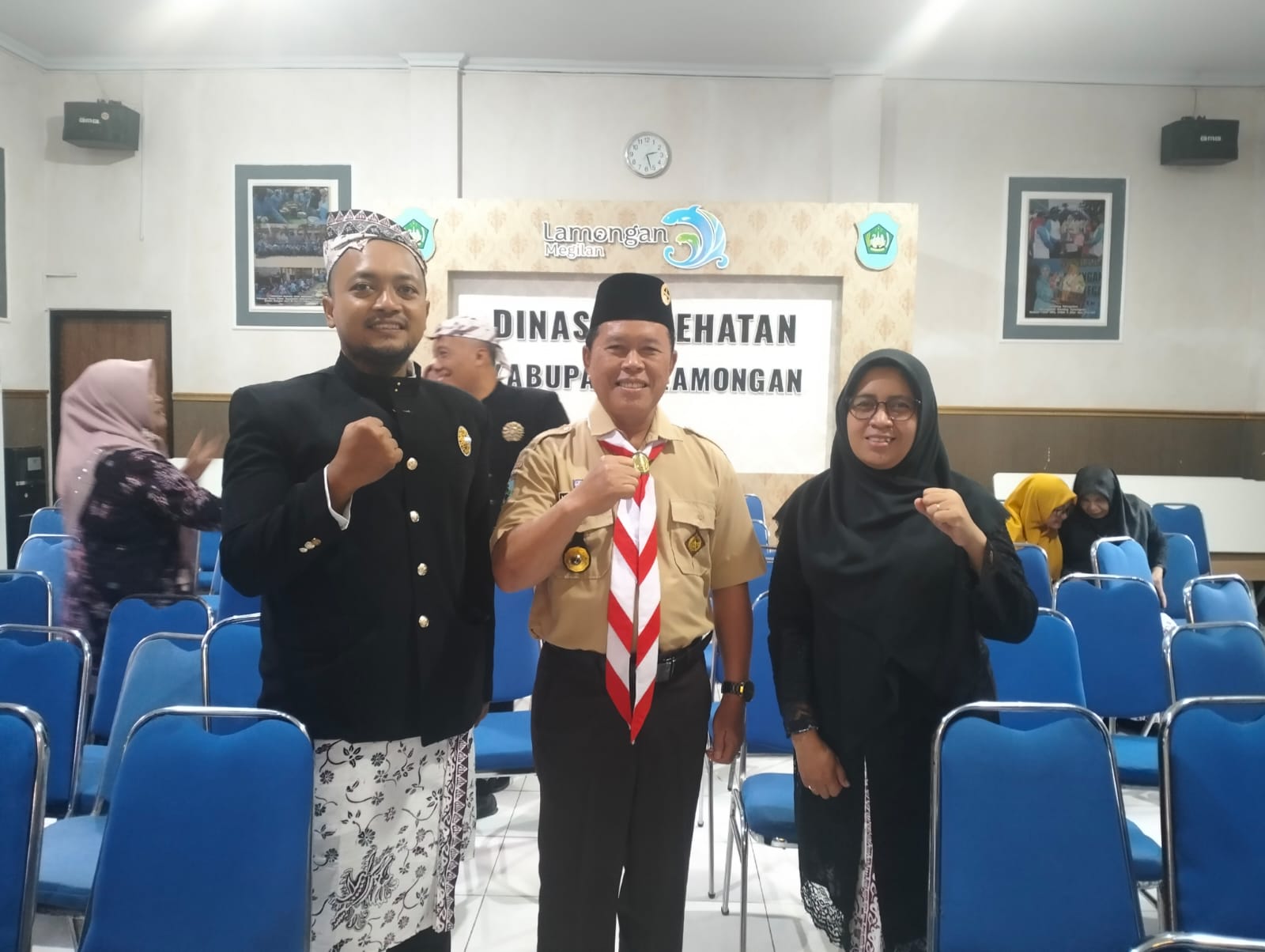 Foto: CAMAT PUCUK MENGHADIRI ACARA PENGUKUHAN DAN PENGAMBILAN JABATAN KEPALA PUSKESMAS KABUPATEN LAMONGAN