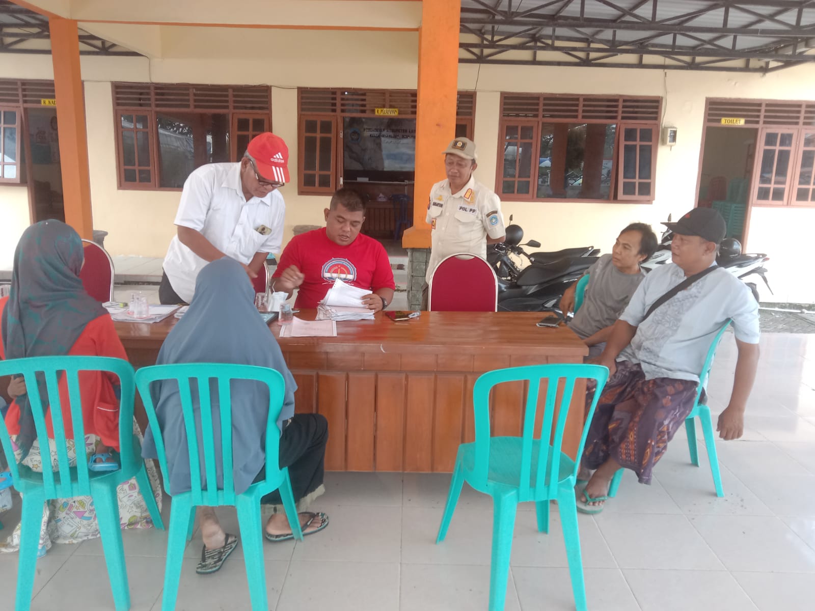 Foto: Kegiatan Pendampingan Pembayaran Pajak Online di Desa pucuk Tahun 2026