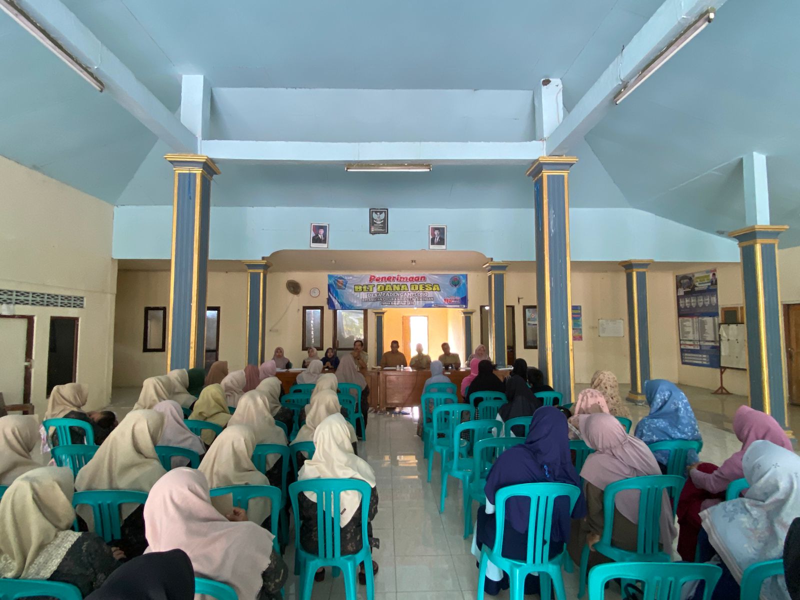 Foto: Pembagian BLT, Honor Kader Posyandu dan Honor Huru TPQ Desa Padenganploso Kec. Pucuk 2026