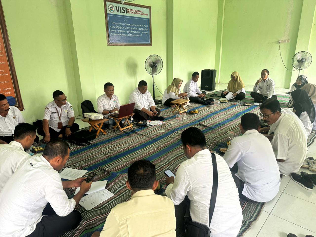 Foto: KONFERENSI DINAS KEPALA DESA SE KECAMATAN PUCUK