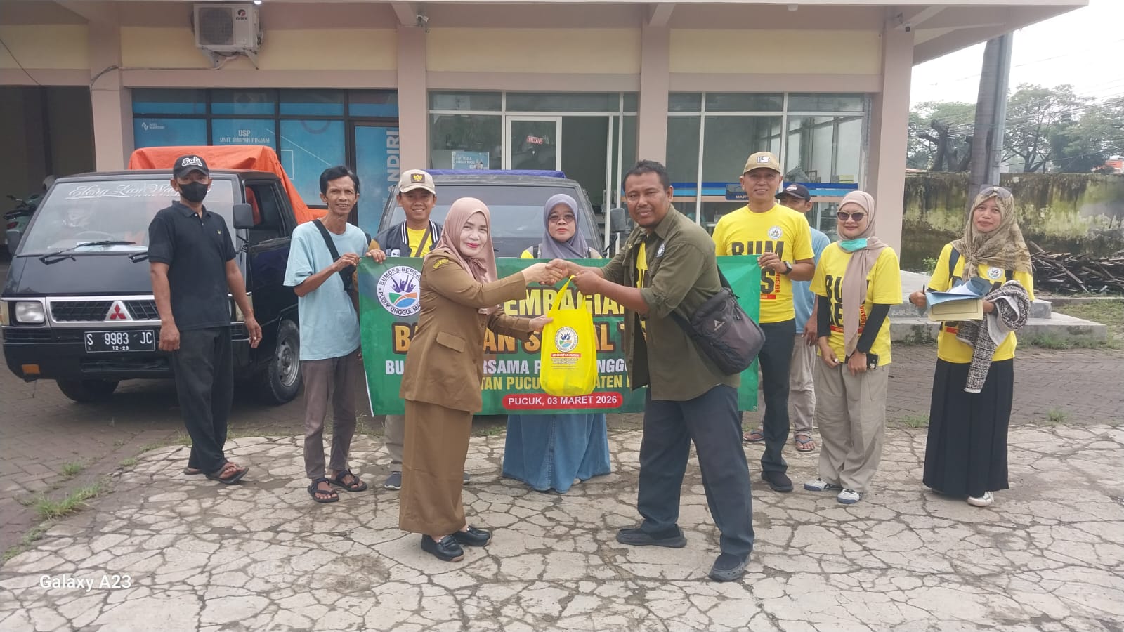 Foto: KEGIATAN BUMDESMA BERSAMA PUCUK UNGGUL MANDIRI MELAKUKANBANTUAN SOSIAL TAHUN 2025 KECAMATAN PUCUK KABUPATEN LAMONGAN 2026