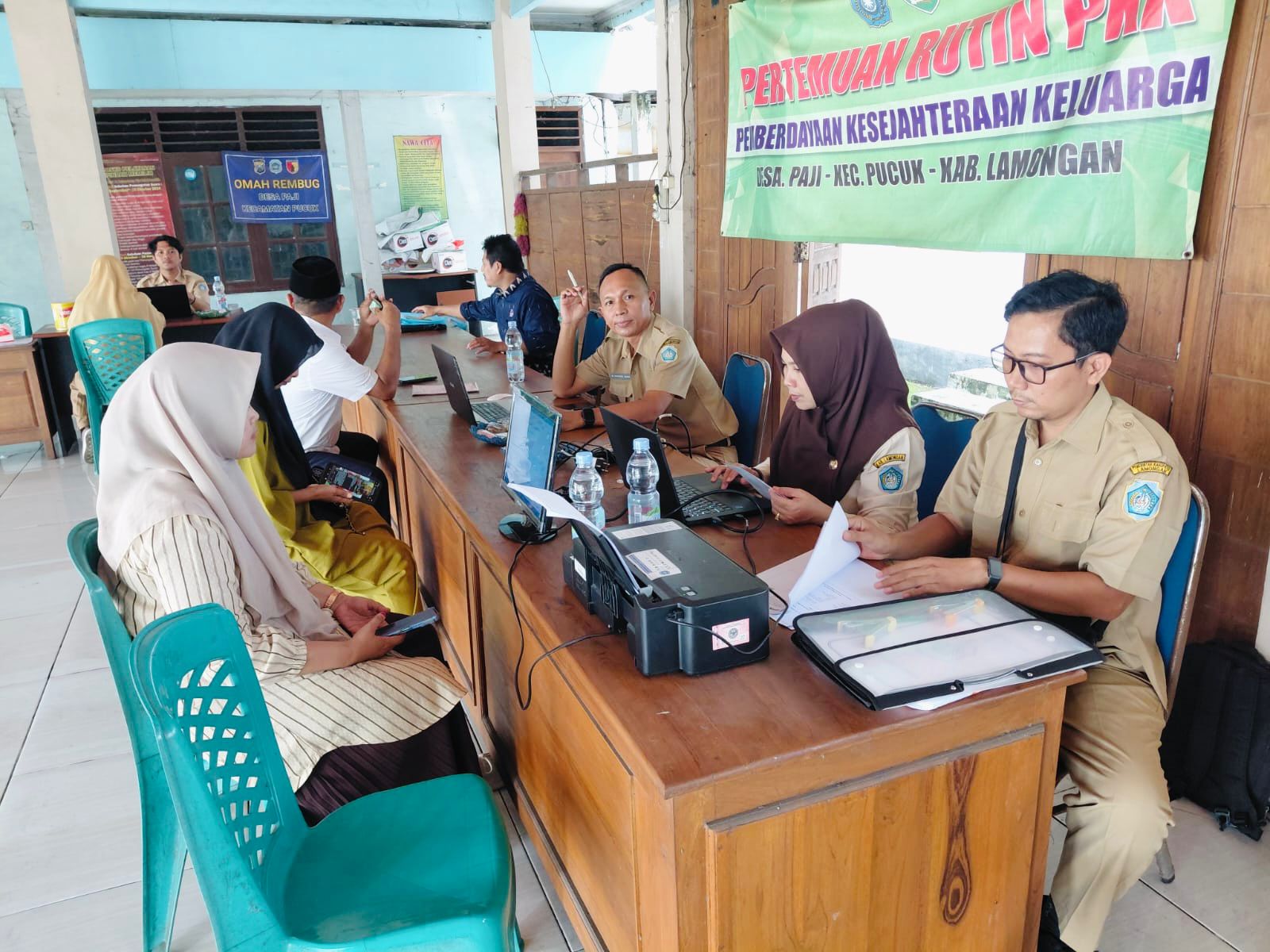 Foto: Kegiatan Pelayanan Pembayaran PBB online Desa Paji Keamatan Pucuk Kabupaten Lamongan 2026