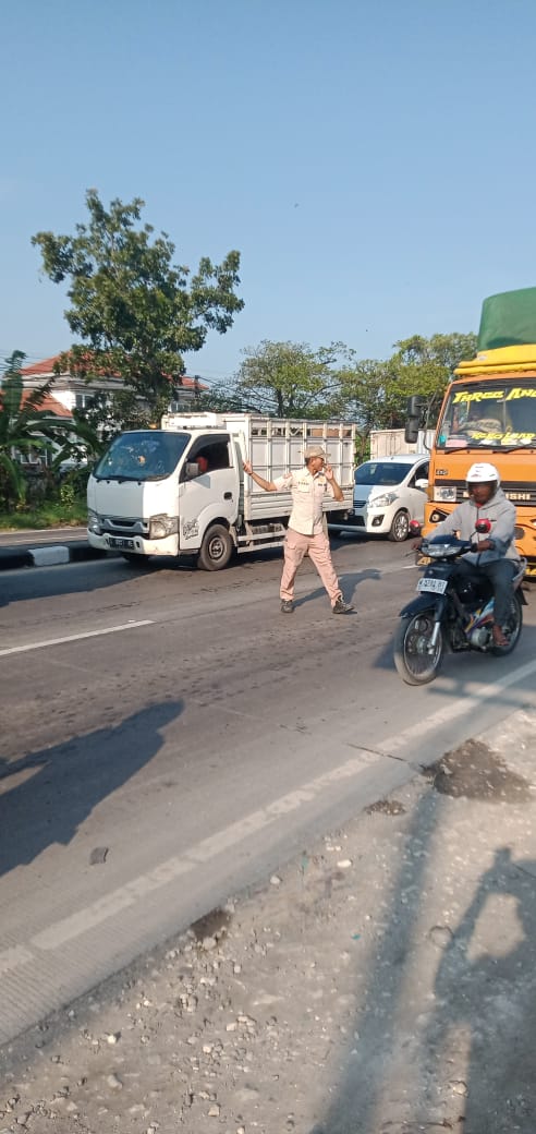 Foto: Pengamanan depan kantor kecamatan untuk masyarakat yg mau masuk kantor kecamatan pucuk