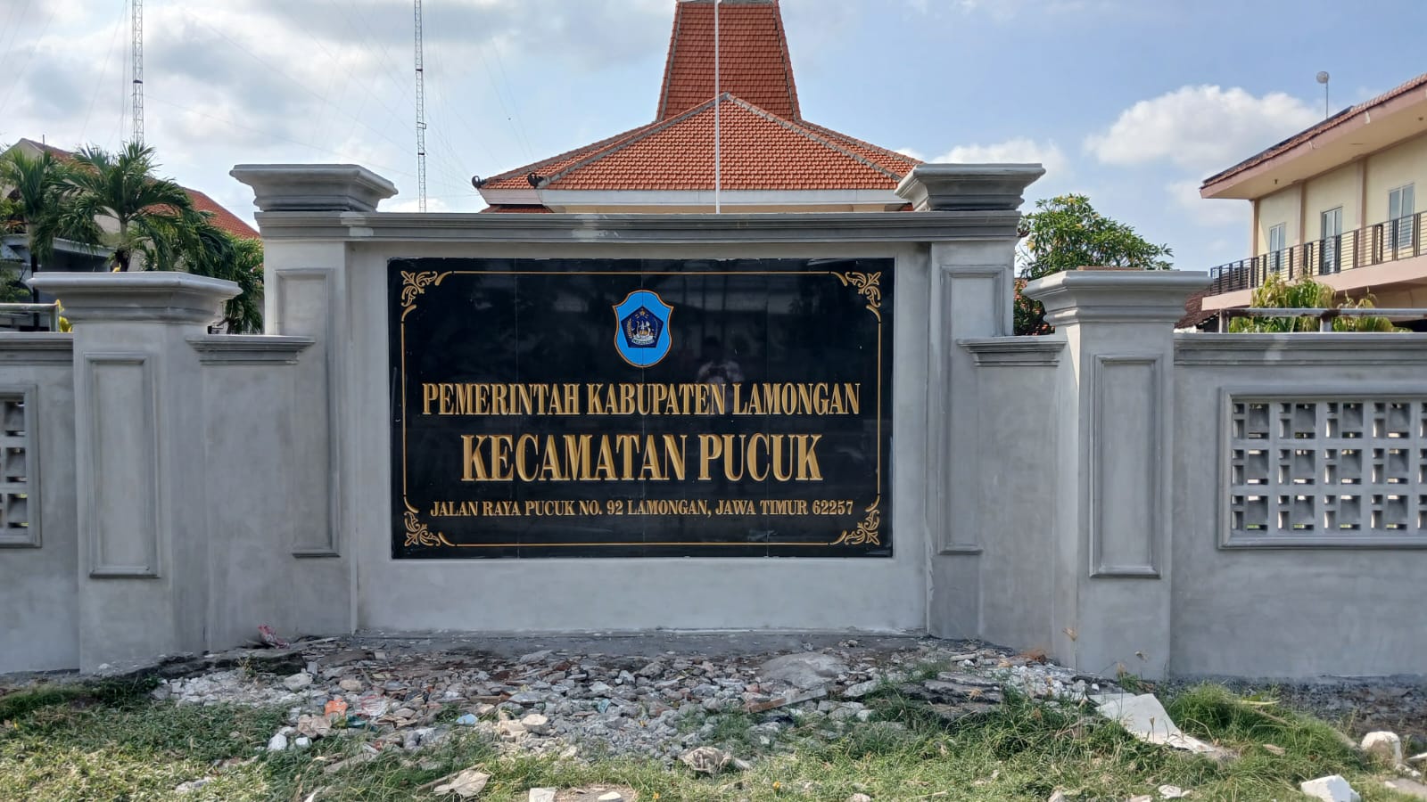 Progres Rehab Pagar Kantor Kecamatan Pucuk