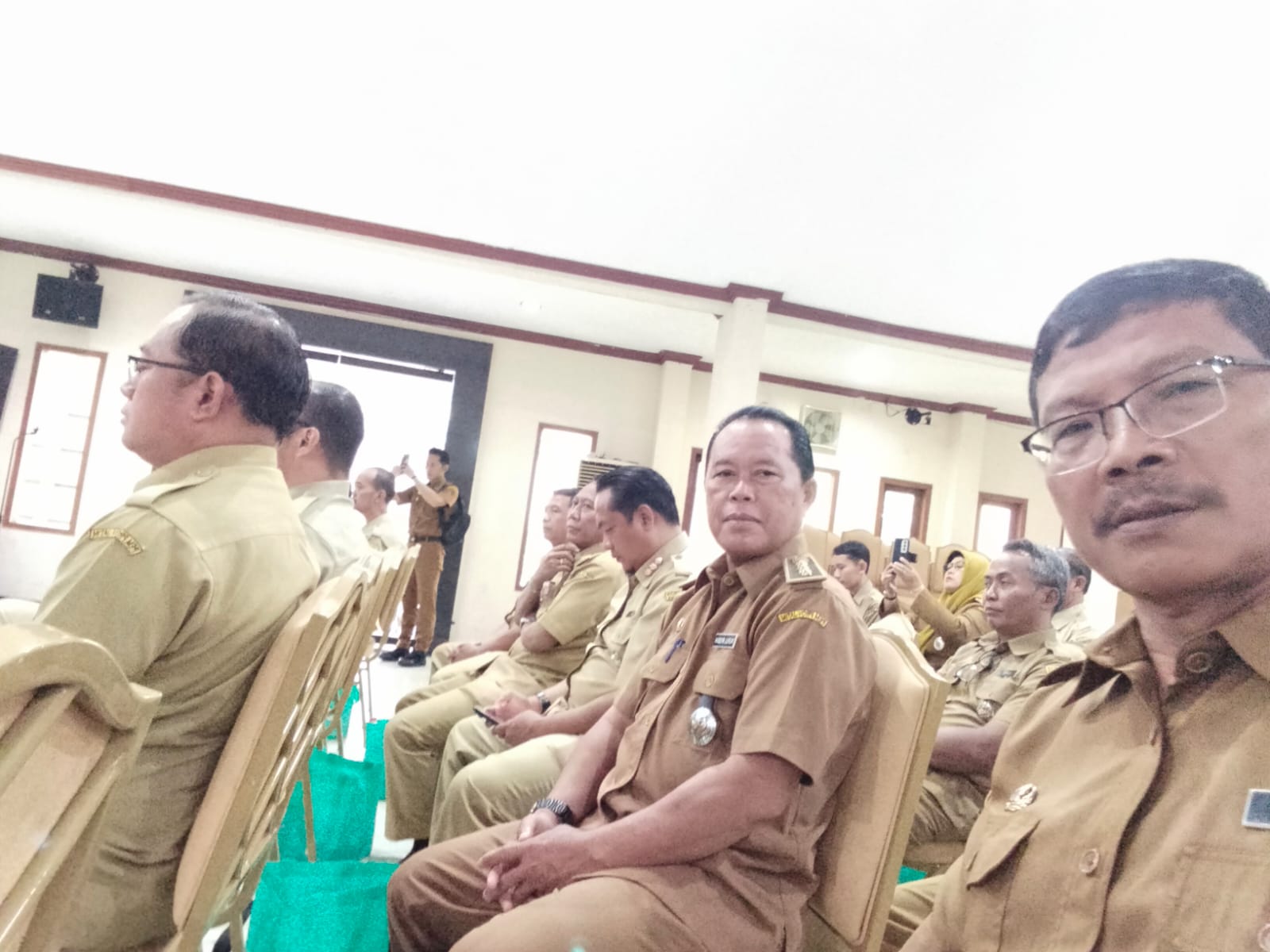 Foto: CAMAT PUCUK MENGHADIRI HIGH LEVEL MEETING (HLM) KABUPATEN LAMONGAN TAHUN 2025 DALAM RANGKA PENGENDALIAN INFLASI