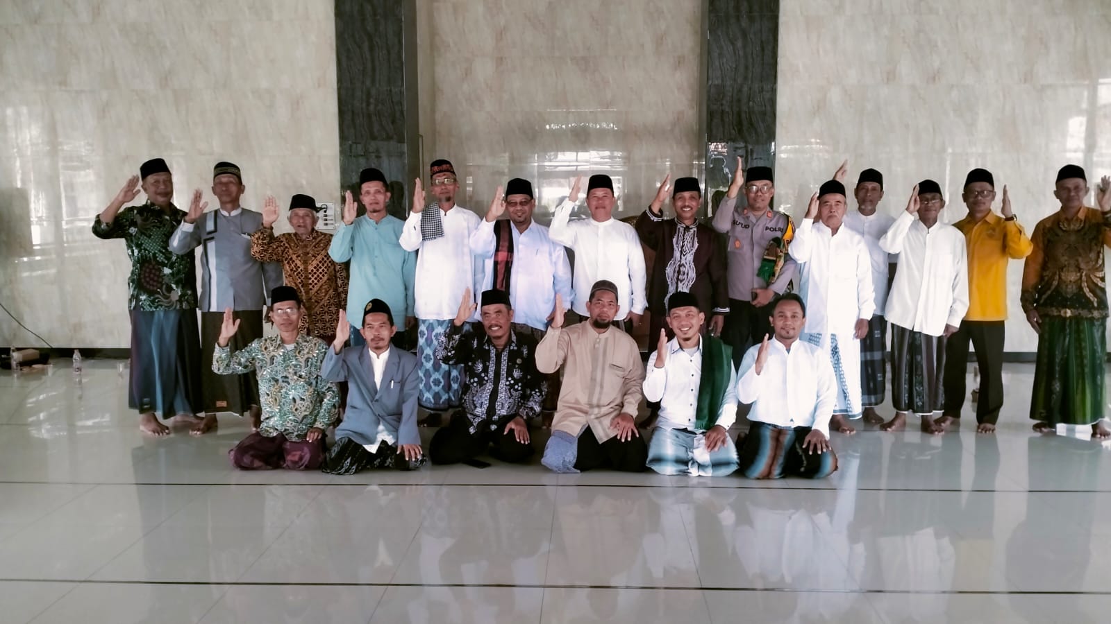 Foto: SAFARI JUM'AT MUI BERSAMA FORKOPIMCAM PUCUK DI MASJID AT-TAQWA DESA PAJI