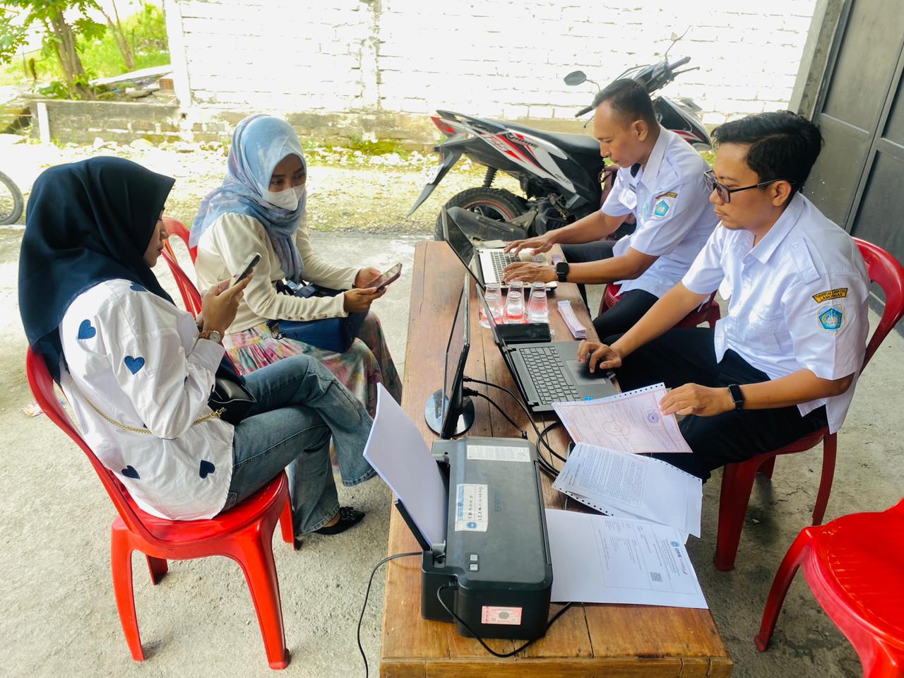 Foto: Kegiatan Pelaporan Online Pajak PBB Desa Sumberjo Kecamatan Pucuk Kabupaten Lamongan 2026