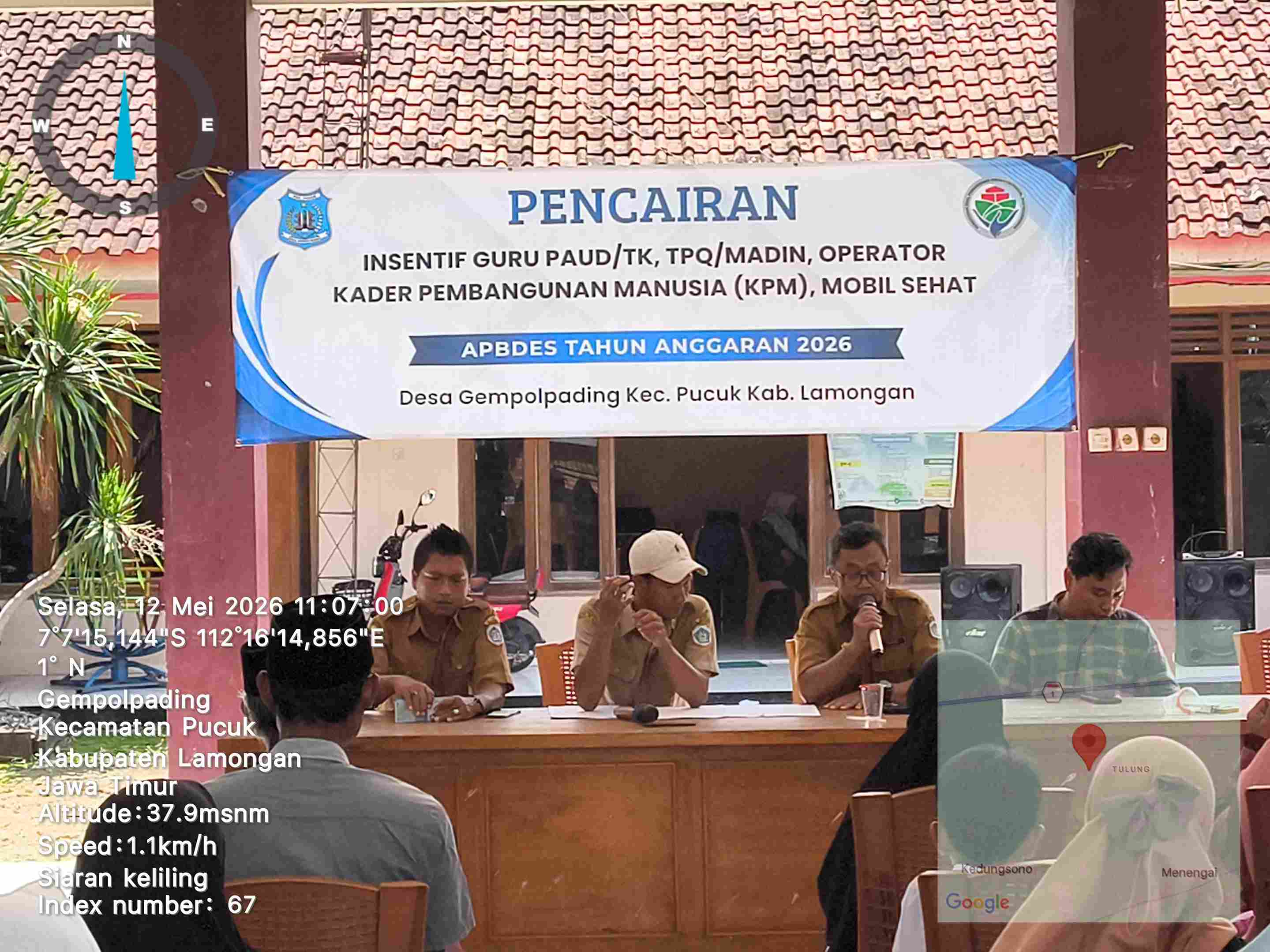 Foto: Kegiatan Pencairan BLT DD di Desa Gempolpading Kecamatan Pucuk 2026