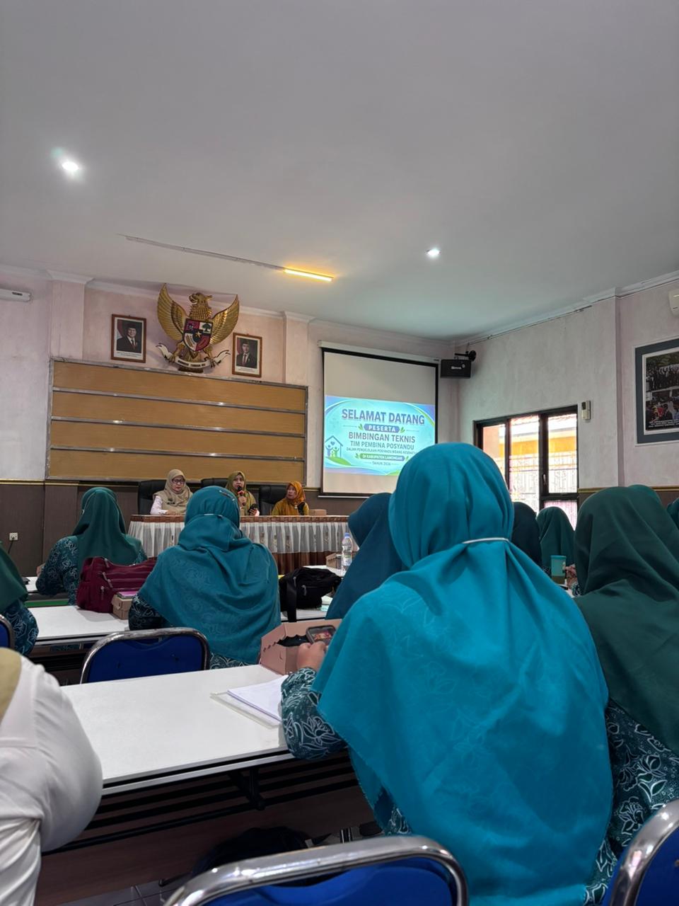 Foto: Bimtek pembina tim posyandu bersama dinas kesehatan kabupaten lamongan