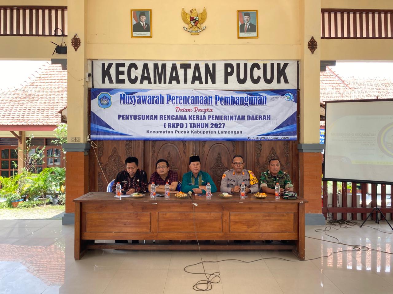 Foto: Kegiatan Musyawarah Perencanaan Pembangunan Dalam Rangka (RKPD) Tahun 2027 di Pendopo Kecamatan Pucuk Kabupaten Lamongan