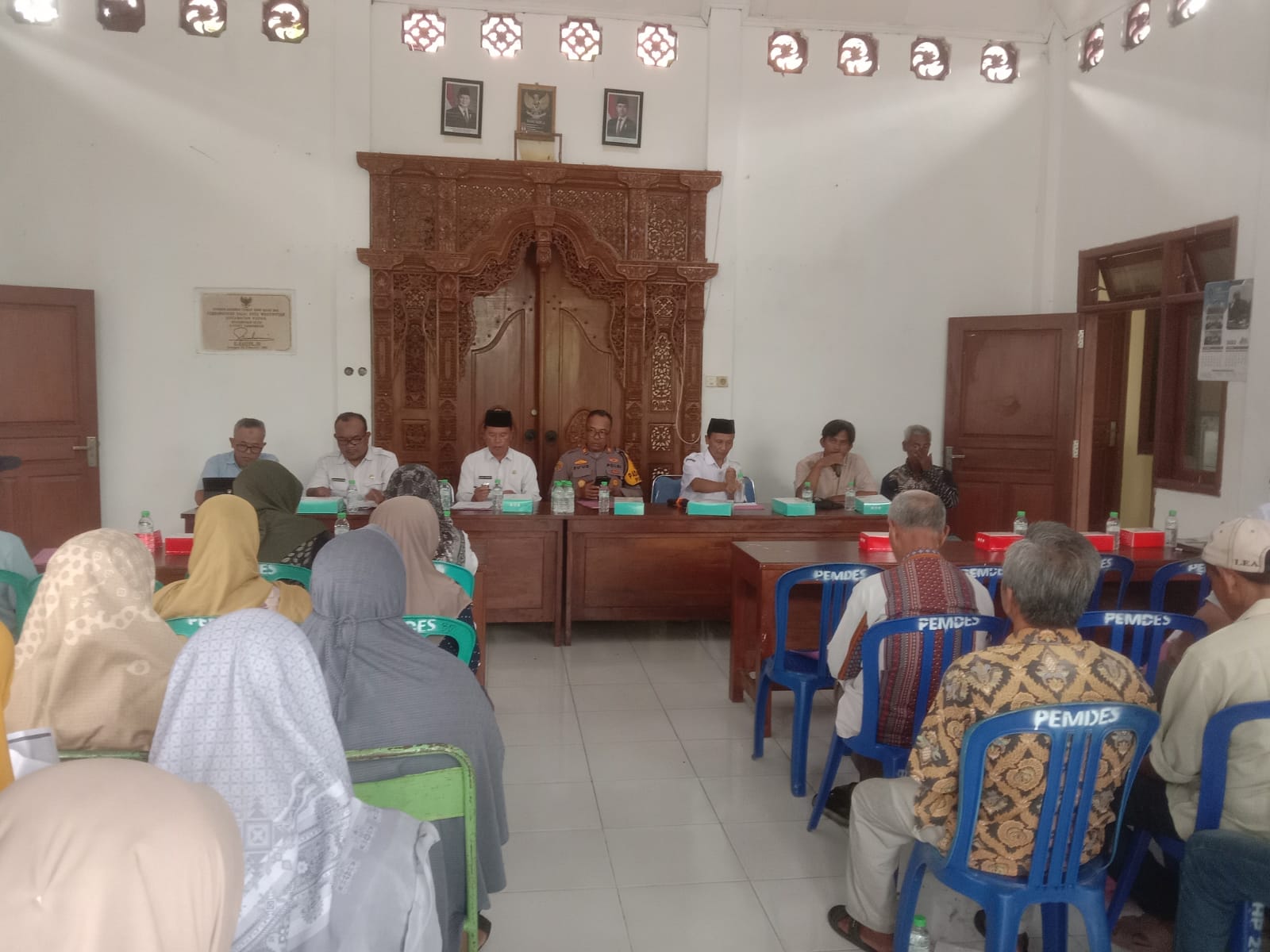 Foto: Kegiatan Audiensi warga Desa Waruwetan dengan perusahaan yang berada di Desa Waruwetan Kecamatan Pucuk 2026