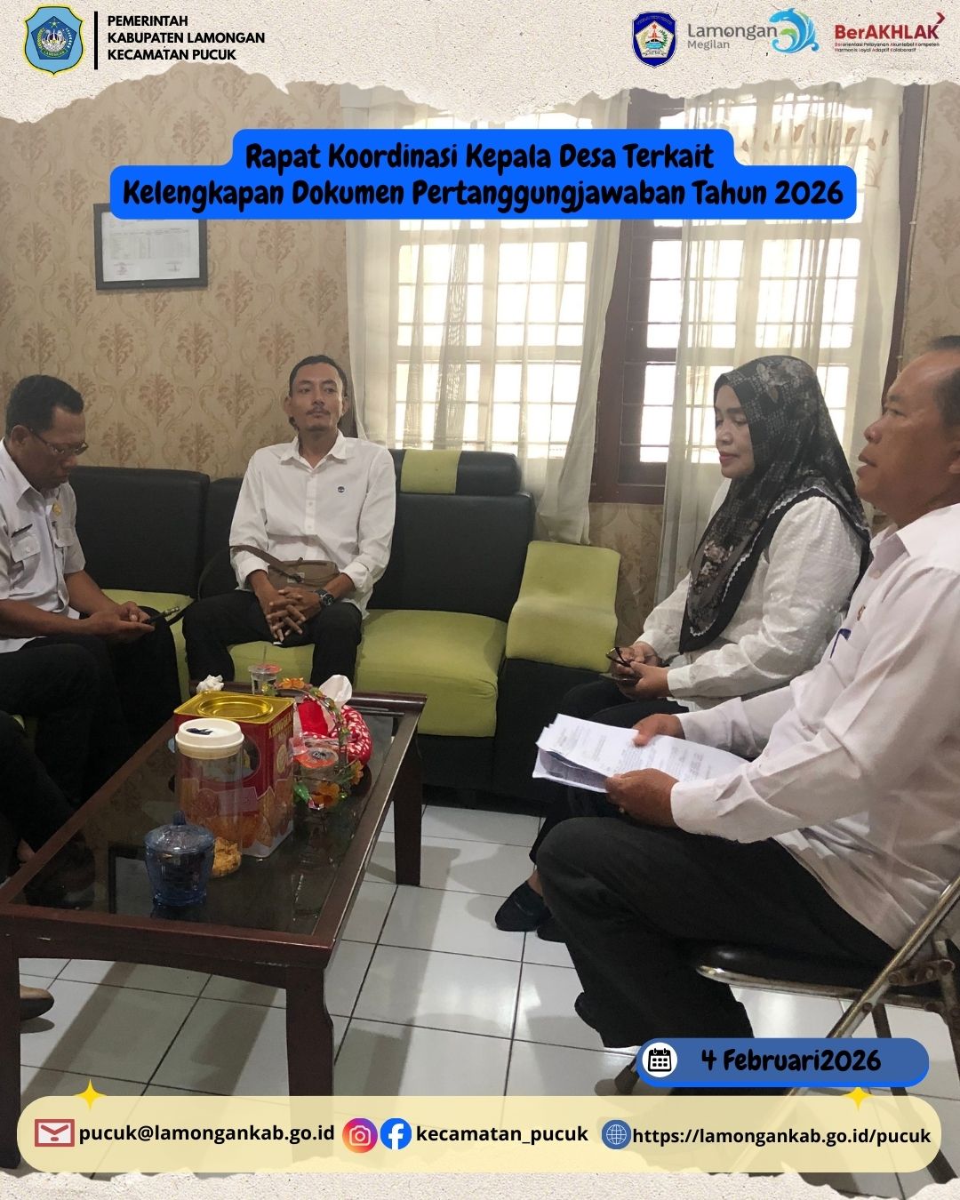 Foto: Camat Pucuk dan Kepala Desa melaksanakan Rapat Koordinasi terkait kelengkapan dokumen pertanggungjawaban Tahun 2026