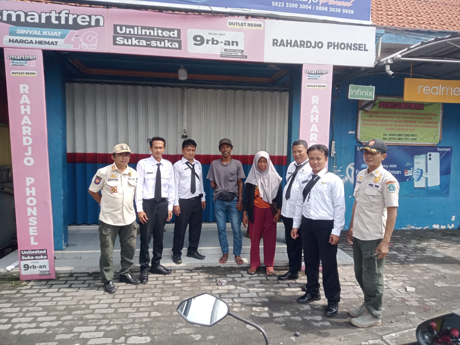 Foto: PENERTIBAN PPKS OLEH KASI DAN STAF TRANTIBUM BESERTA PESERTA ORIENTASI PPPK TAHAP II DI AREA KECAMATAN PUCUK