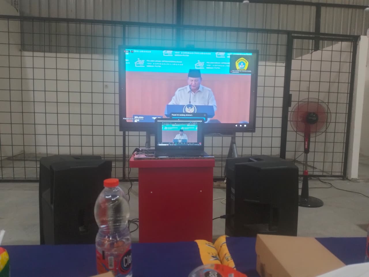 Foto: Melaksanakan Zoom Metting Peresmian Operasionalisasi 1061 Koprasi Desa Merah Putih Tahun 2026