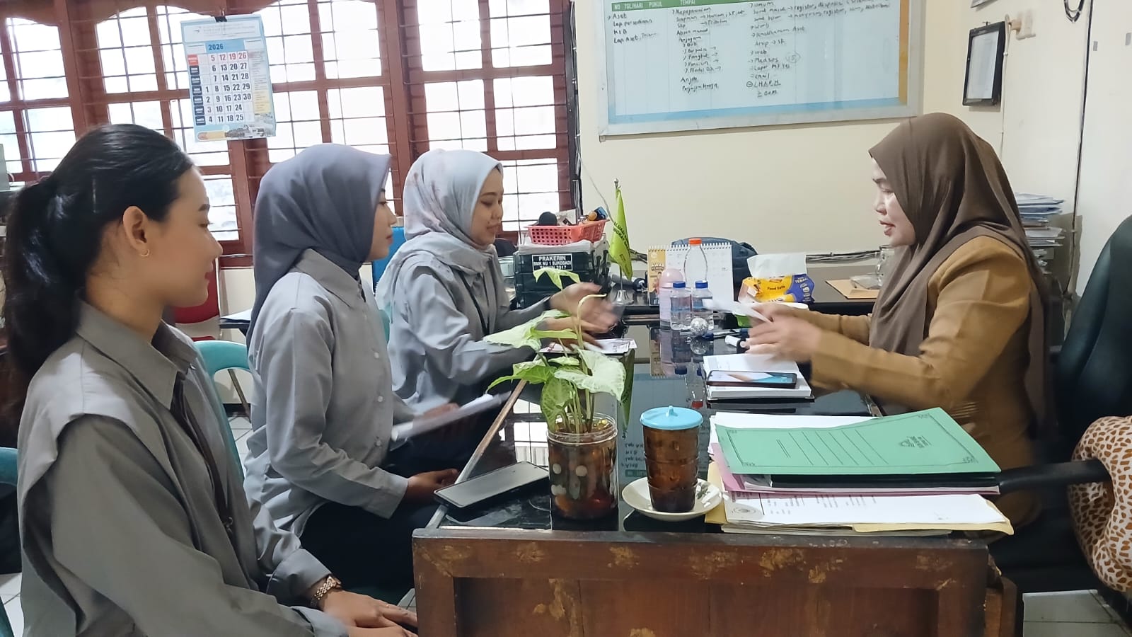 Foto: Kunjungan Bank Jatim Ke Kantor Kecamatan Pucuk Kabupaten Lamongan 2026