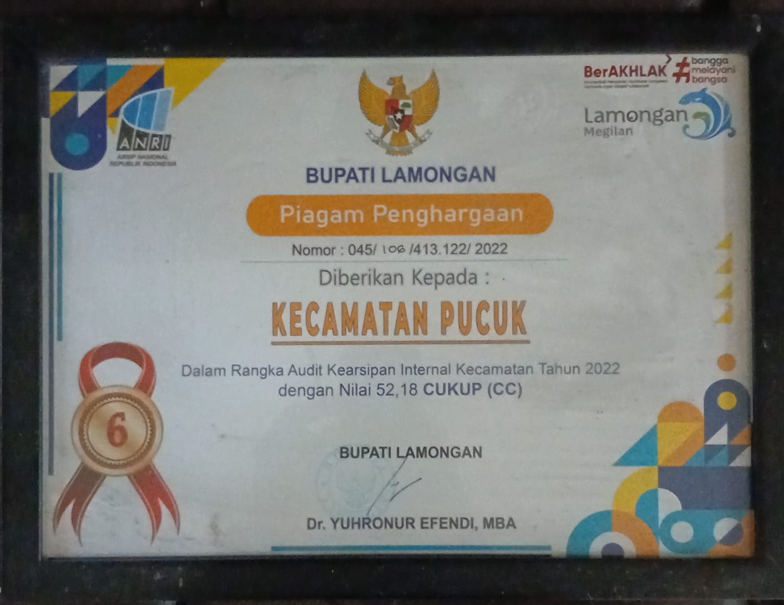 Foto: Penghargaan Kecamatan Pucuk Dalam Rangka Audit Kearsipan Internal Kecamatan di Tahun 2022
