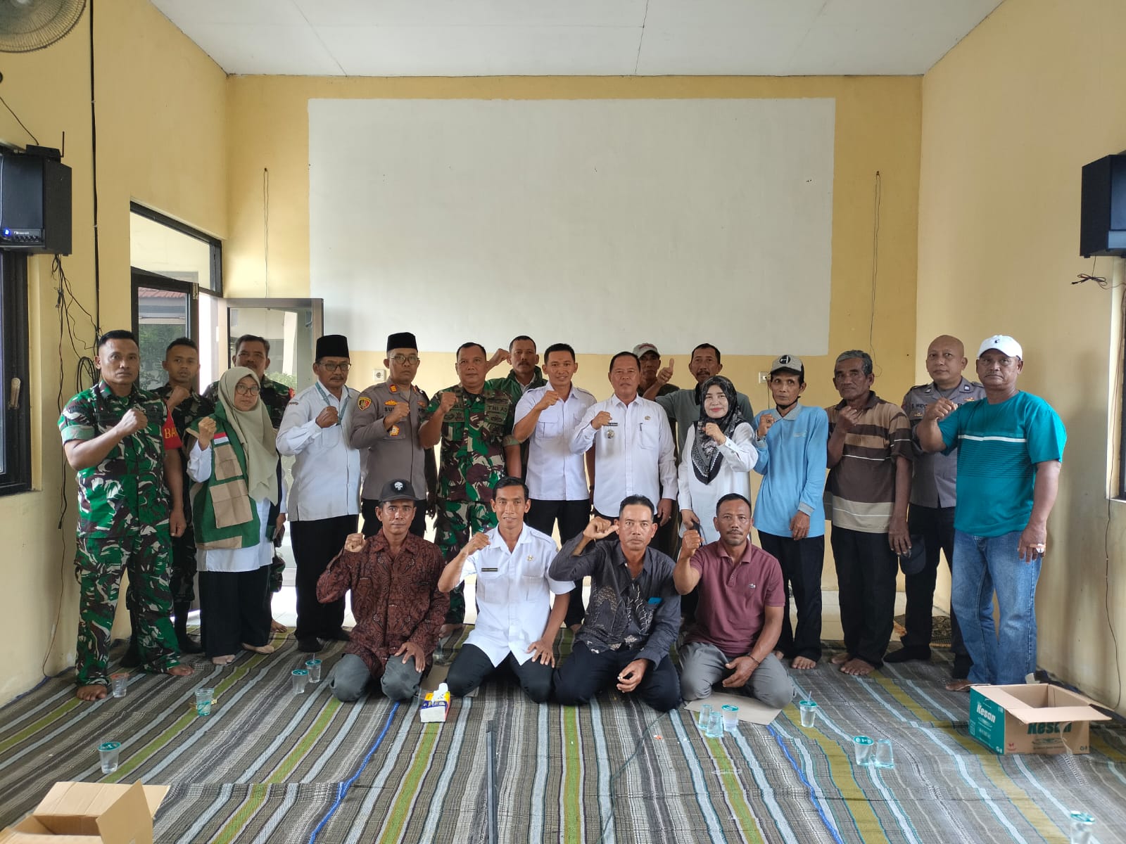 Foto: CAMAT PUCUK BESERTA JAJARAN MENGHADIRI TASYAKURAN SWASEMBADA PANGAN UPT PERTANIAN PUCUK