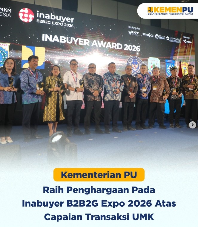 Foto: Kementerian Pekerjaan Umum kembali menorehkan prestasi dengan meraih penghargaan pada ajang Inabuyer B2B2G Expo 2026 sebagai kementerian dengan persentase transaksi belanja produk Usaha Mikro dan Kecil (UMK) terbesar tahun 2025.