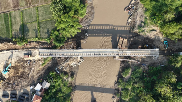 Foto: Kementerian Pekerjaan Umum (PU) Tuntaskan Pembangunan Jembatan Bailey Di Kabupaten Brebes