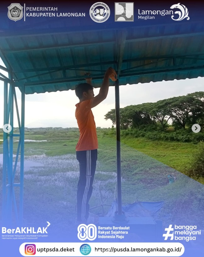 Foto: Kegiatan Pemeliharaan Rutin Pembersihan Rumput dan Pemberian Oli di Pintu Sisi barat