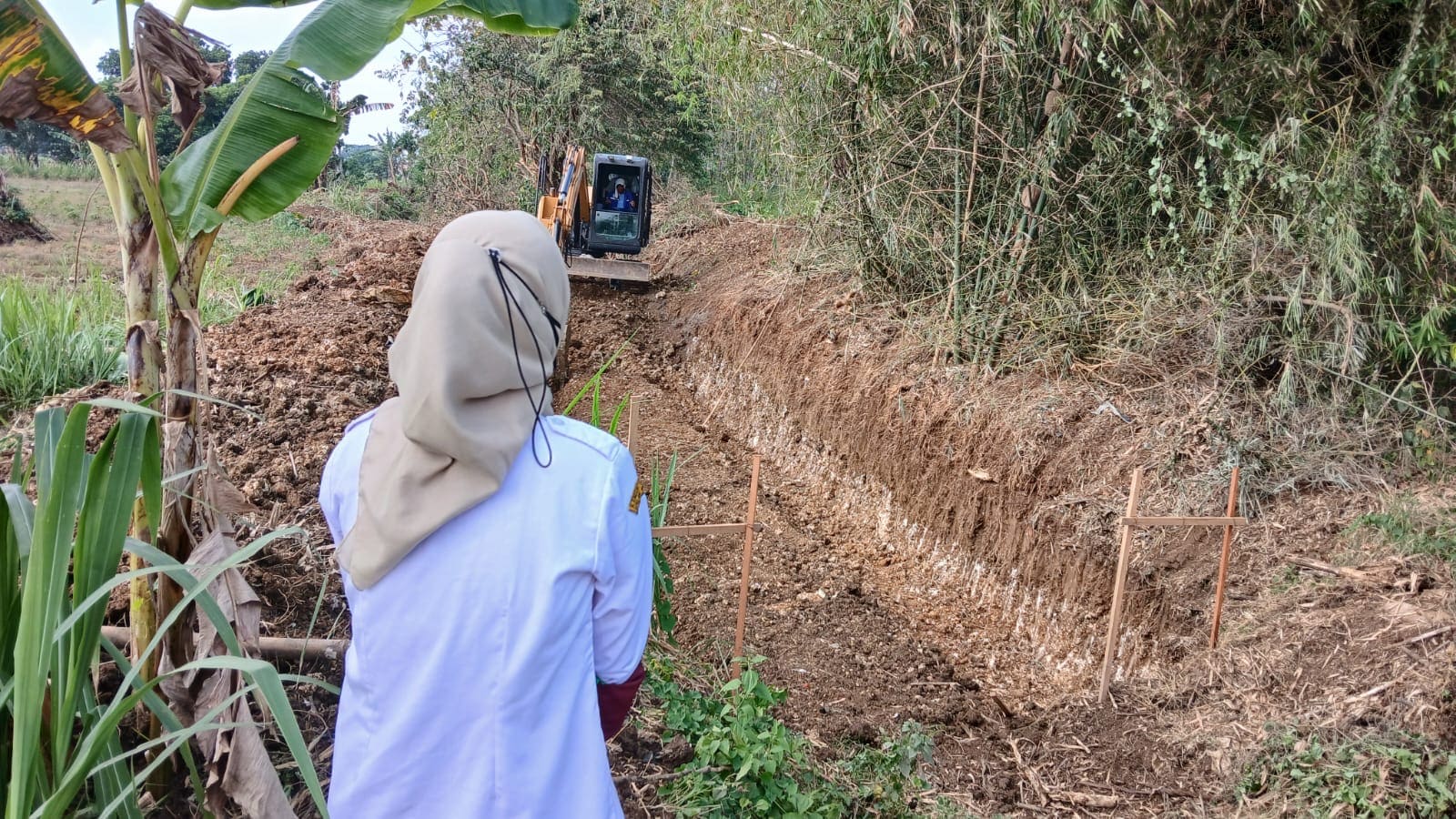 Foto: Monitoring program Inpres Tahap 2 Daerah Irigasi Waduk Paprit
