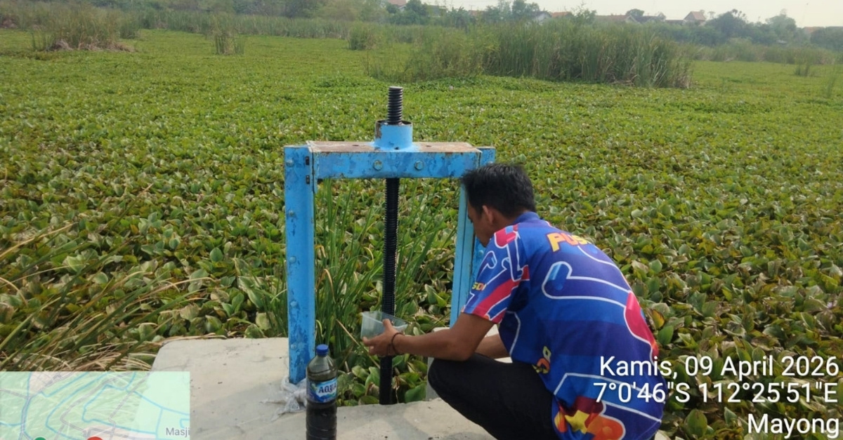 Foto: Optimalisasi Kinerja Infrastruktur melalui Pelumasan Pintu Air di Waduk Palangan dan Tunjungmekar