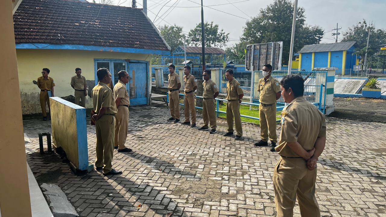 Foto: Apel Pagi UPTD Kuro Dinas SDABK Kab Lamongan