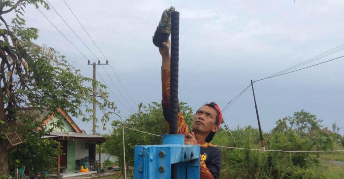 Foto: Langkah Preventif dalam Pencegahan Gangguan Operasional, Pintu Air Pembagi Waduk Palangan Dirawat Secara Berkala