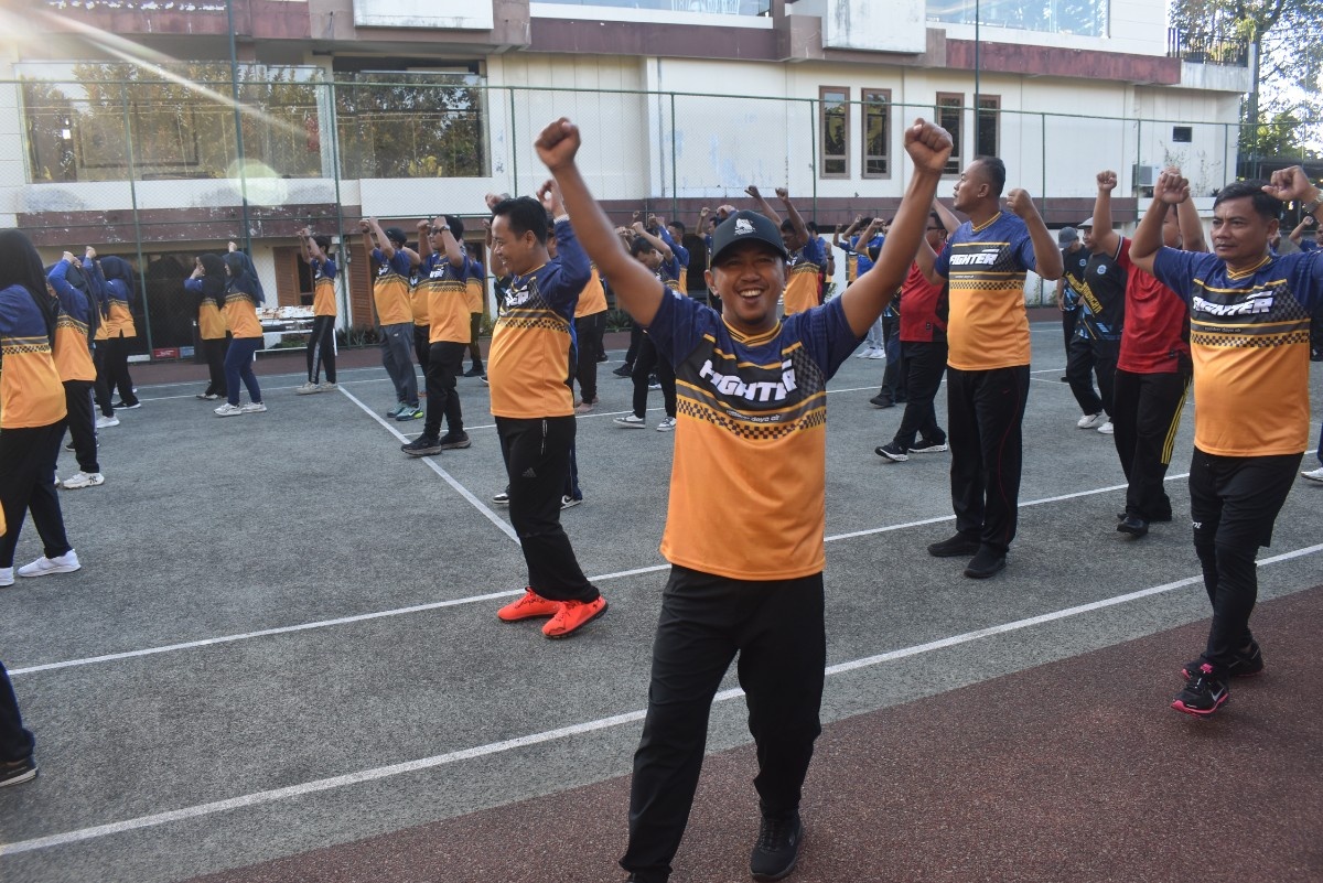 Foto: Semangat Sehat, Kinerja Meningkat: SDABK Lamongan Gelar Senam Bersama