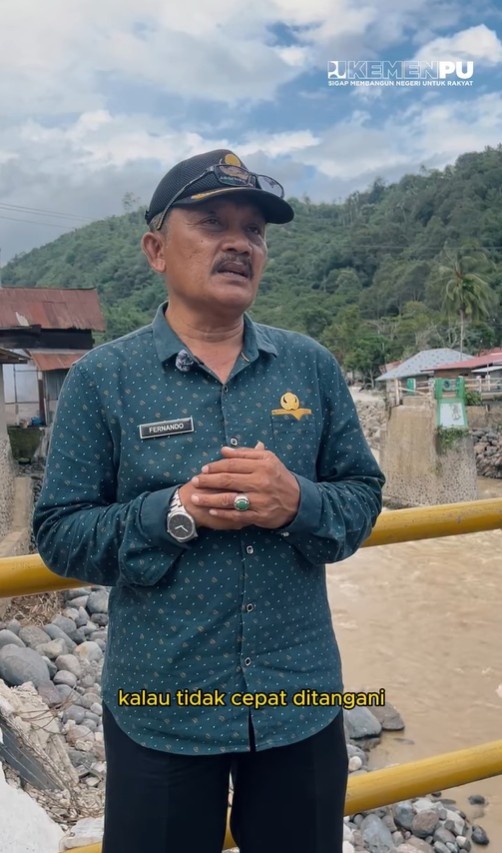 Foto: Kementerian PU melaksanakan normalisasi dan perkuatan tebing Sungai Batang Sumpur di Kabupaten Tanah Datar, Sumatera Barat.