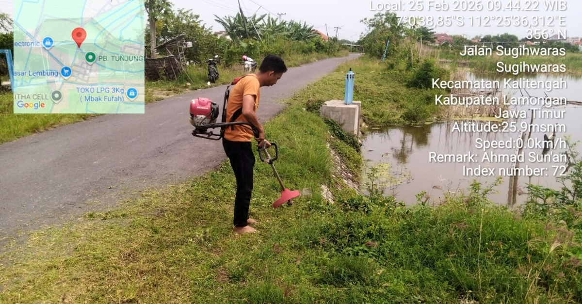 Foto: Pemotongan Rumput dan Semak di Area Pintu Air 2 Waduk Palangan dalam Komitmen Pemeliharaan Infrastruktur