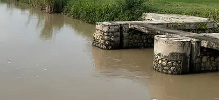 Foto: Monitoring Debit Air Dam Sluice Keyongan, Antisipasi Risiko Banjir