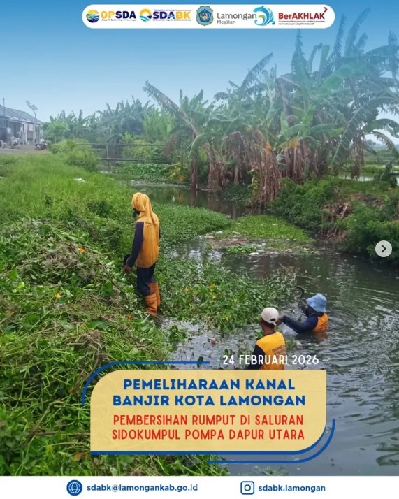 Foto: Pemeliharaan Kanal Banjir Kota Lamongan