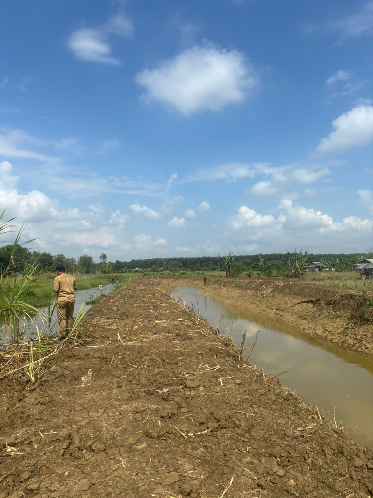 Foto: Pastikan Kualitas dan Ketepatan Progres, SDABK Lamongan Monitoring Rehabilitasi Embung Desa Sendangharjo