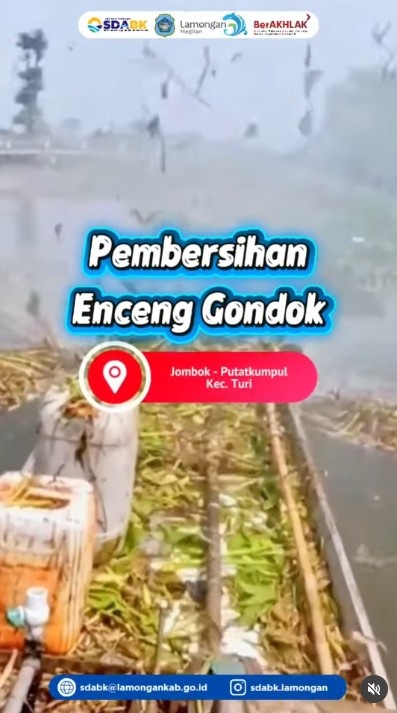 Foto: Pembersihan Enceng Gondok di Saluran Jombok, Putatkumpul, Turi Lamongan