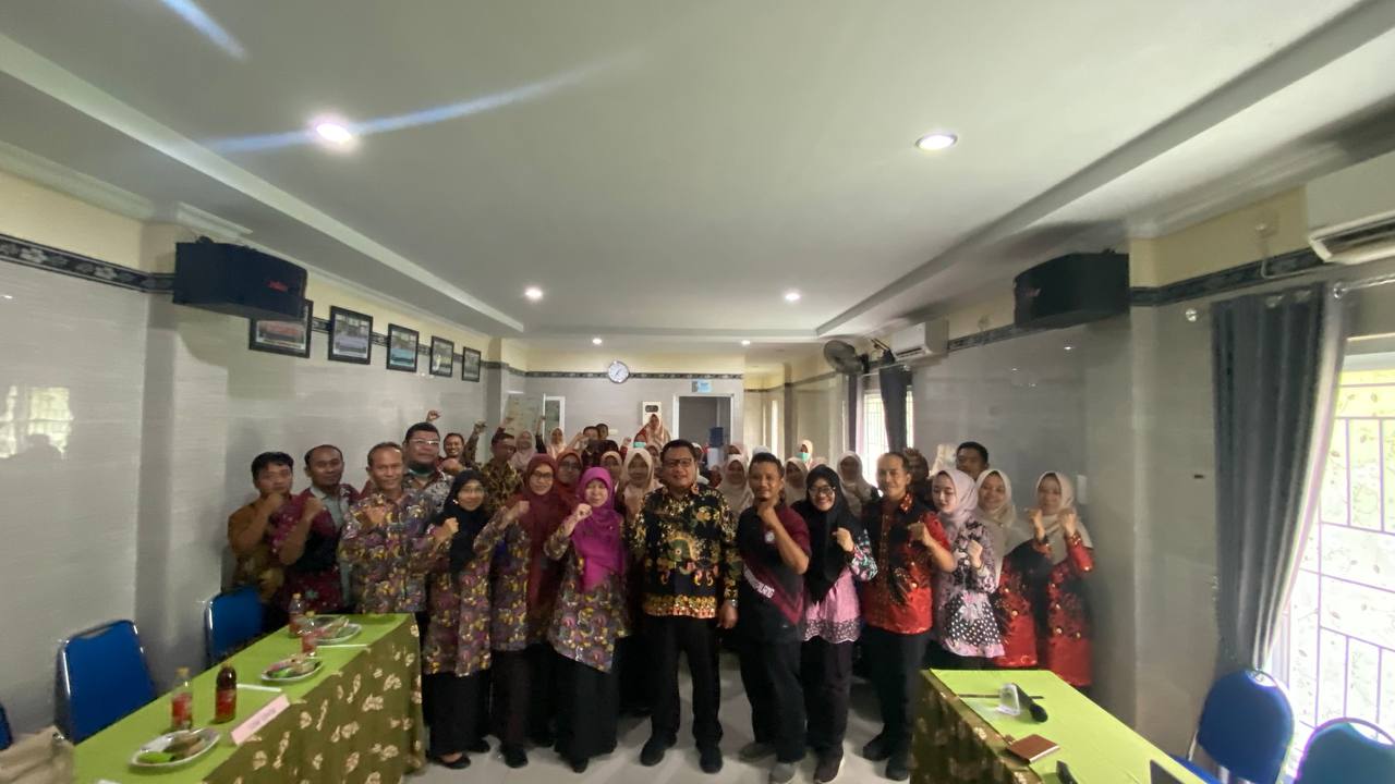 MONITORING & EVALUASI TIM PEMBINA CLUSTER BINAAN (TPCB) DINAS KESEHATAN KAB. LAMONGAN