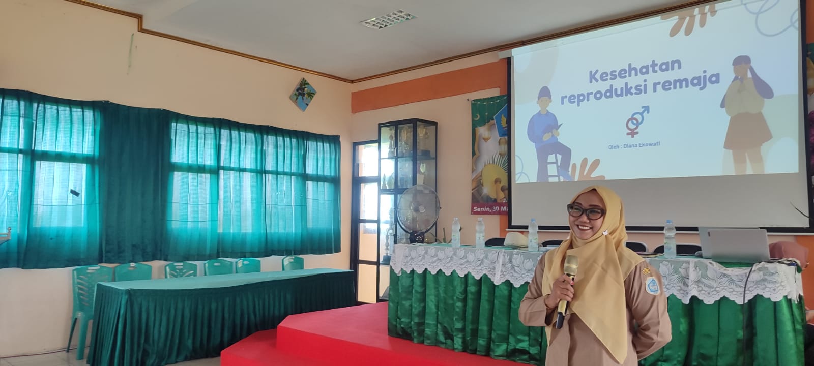 Remaja Sehat, Masa Depan Cerah: Puskesmas Sugio Sambangi SMP Negeri 1 Sugio