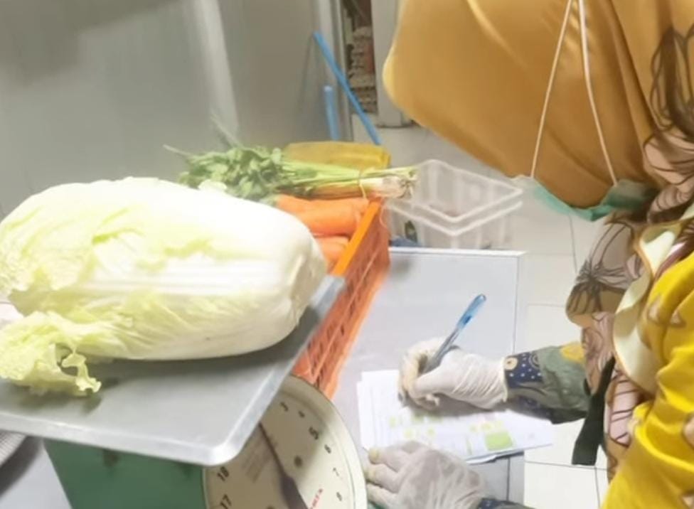 Foto: PROSES PENGOLAHAN MAKANAN