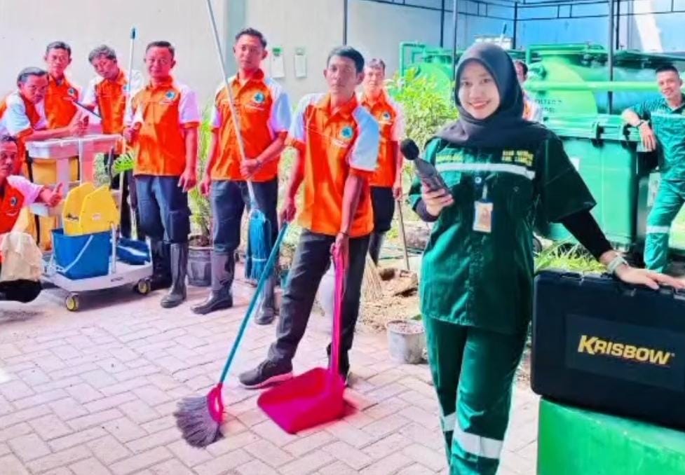 BUANG SAMPAH PADA TEMPATNYA