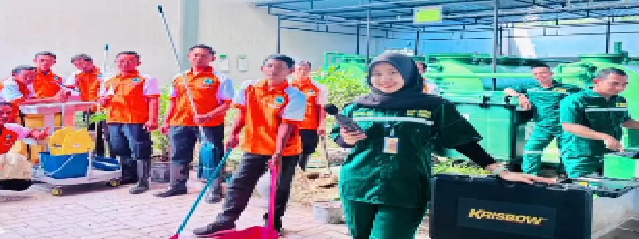 Foto: BUANG SAMPAH PADA TEMPATNYA