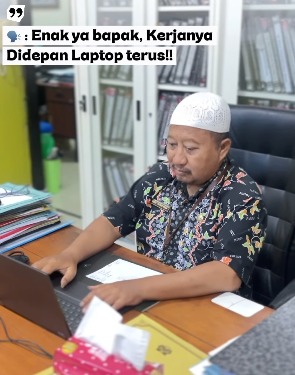 Foto: ‼️ Kalau dari Belakang laptop mah itu namanya main petak umpet, Bapak!" hehehe 🤣🫣