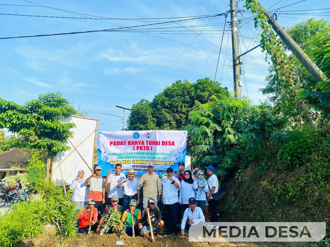 PEMDES SE-KECAMATAN SAMBENG LAKSANAKAN PADAT KARYA TUNAI DESA, FOKUS PADA LINGKUNGAN DAN KESEJAHTERAAN WARGA