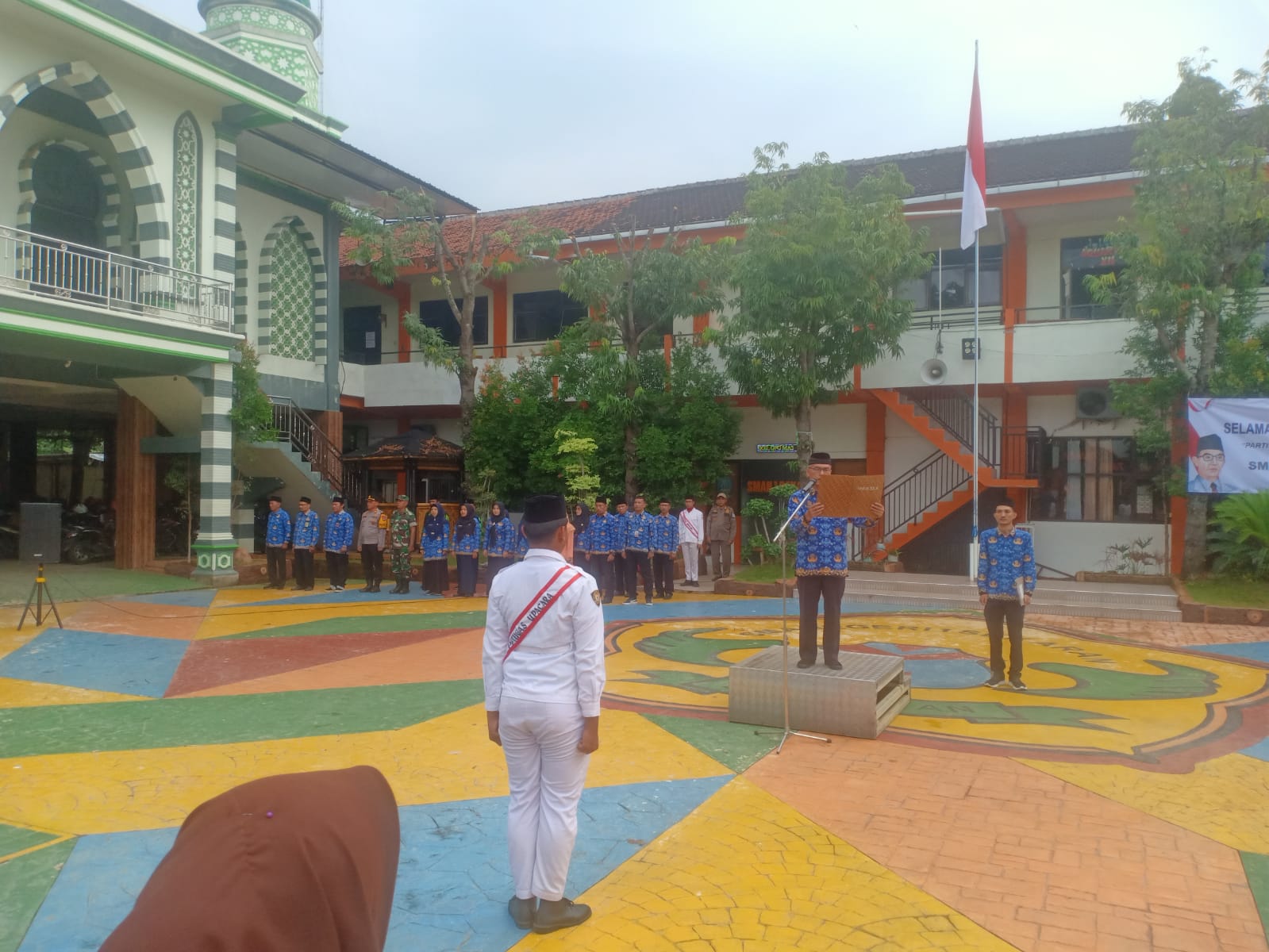 UPACARA PERINGATAN HARI PENDIDIKAN NASIONAL TAHUN 2025