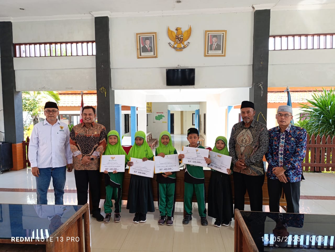 BANTUAN DARI BAZNAS UNTUK MUSTAHIQ DI KECAMATAN SEKARAN TAHUN 2025