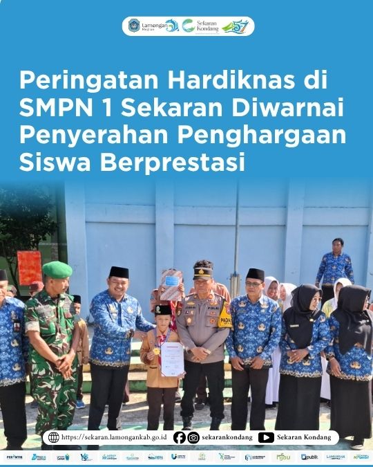 Foto: Peringatan Hardiknas di SMPN 1 Sekaran Diwarnai Penyerahan Penghargaan Siswa Berprestasi