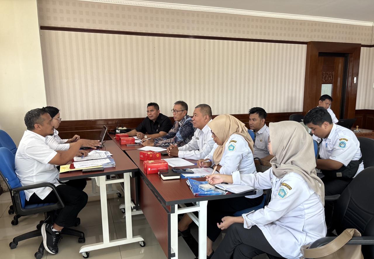 Foto: BAPEMPERDA DPRD LAMONGAN MELAKUKAN ASISTENSI DAN SUPERVISI PENYUSUNAN PROPEMPERDA DAN MEKANISME PEMBAHASAN RAPERDA