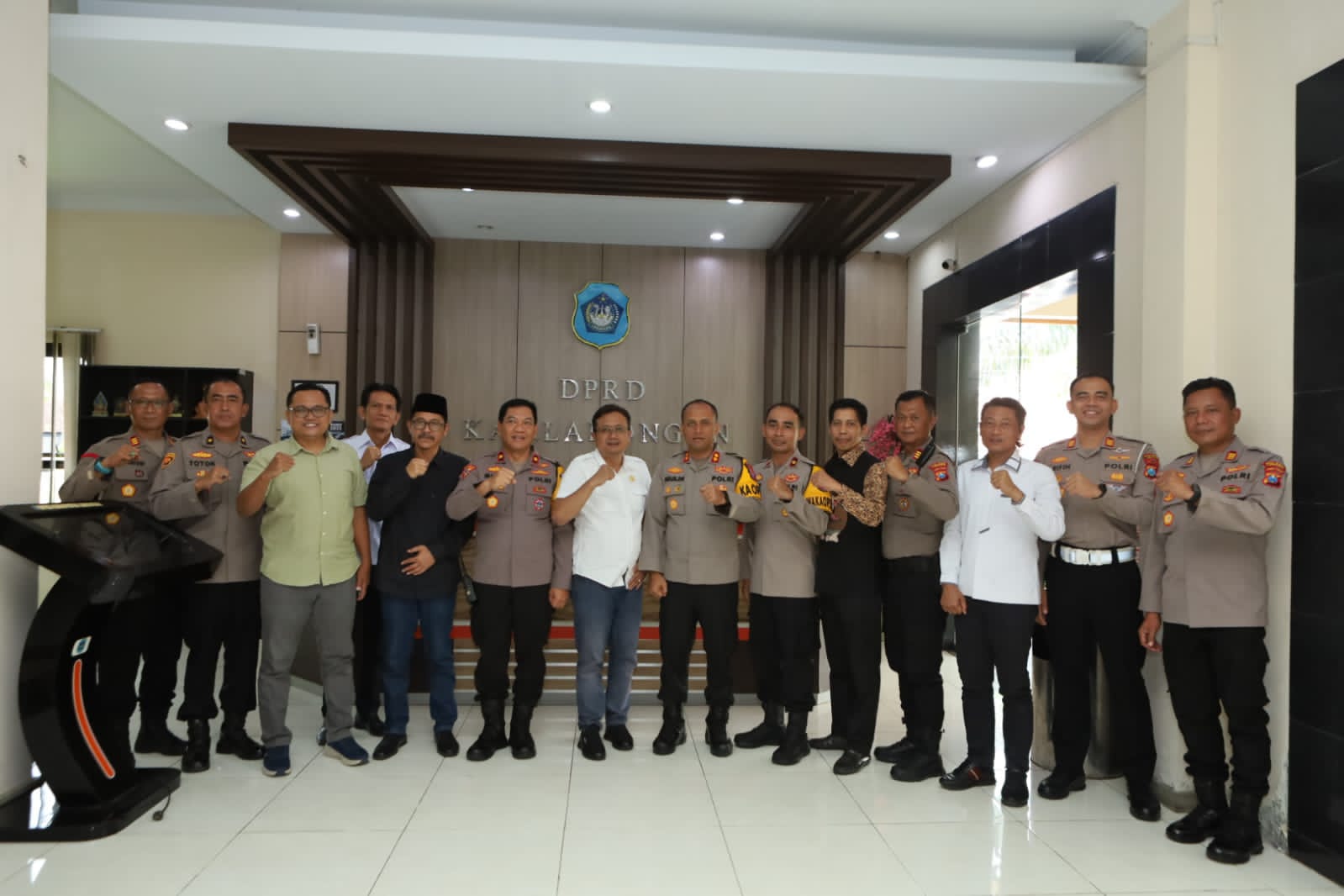 Kapolres Lamongan silaturrahmi ke DPRD Lamongan