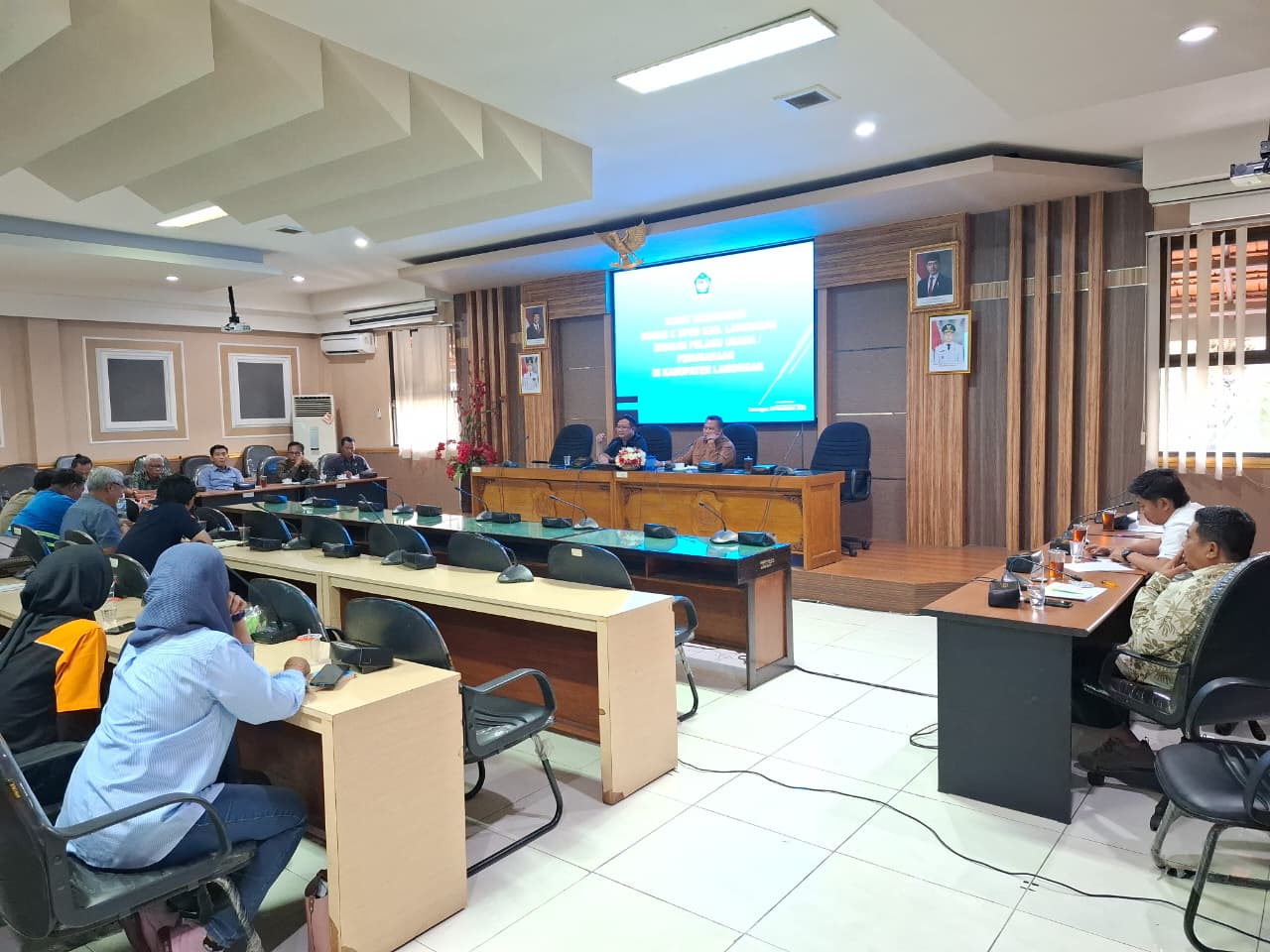 Foto: KOMISI C DPRD KABUPATEN LAMONGAN GELAR RAPAT KOORDINASI DENGAN 38 PELAKU USAHA PENANAMAN MODAL ASING (PMA)