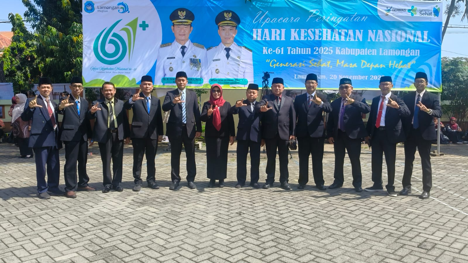 Foto: CAMAT SOLOKURO MENGIKUTI UPACARA HARI KESEHATAN DI ALUN ALUN LAMONGAN