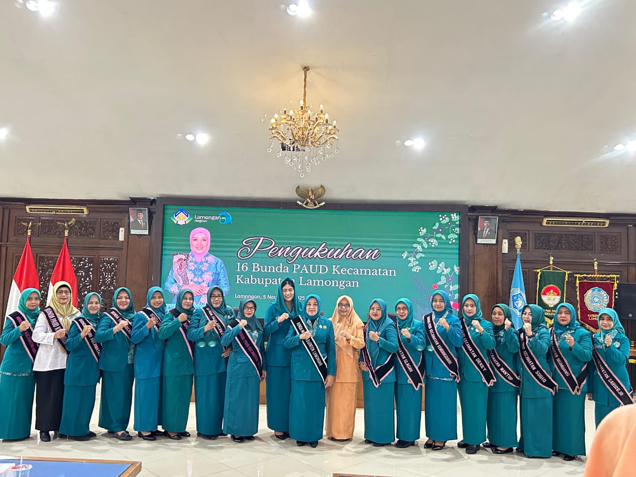 Foto: Pelantikan dan Serah Terima Jabatan TP-PKK dan Tim Pembina Posyandu Kecamatan